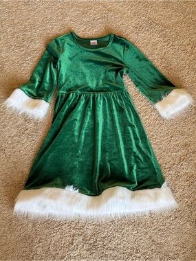 Holiday Time green velvet girls dress features white faux fur trim medium 7/8